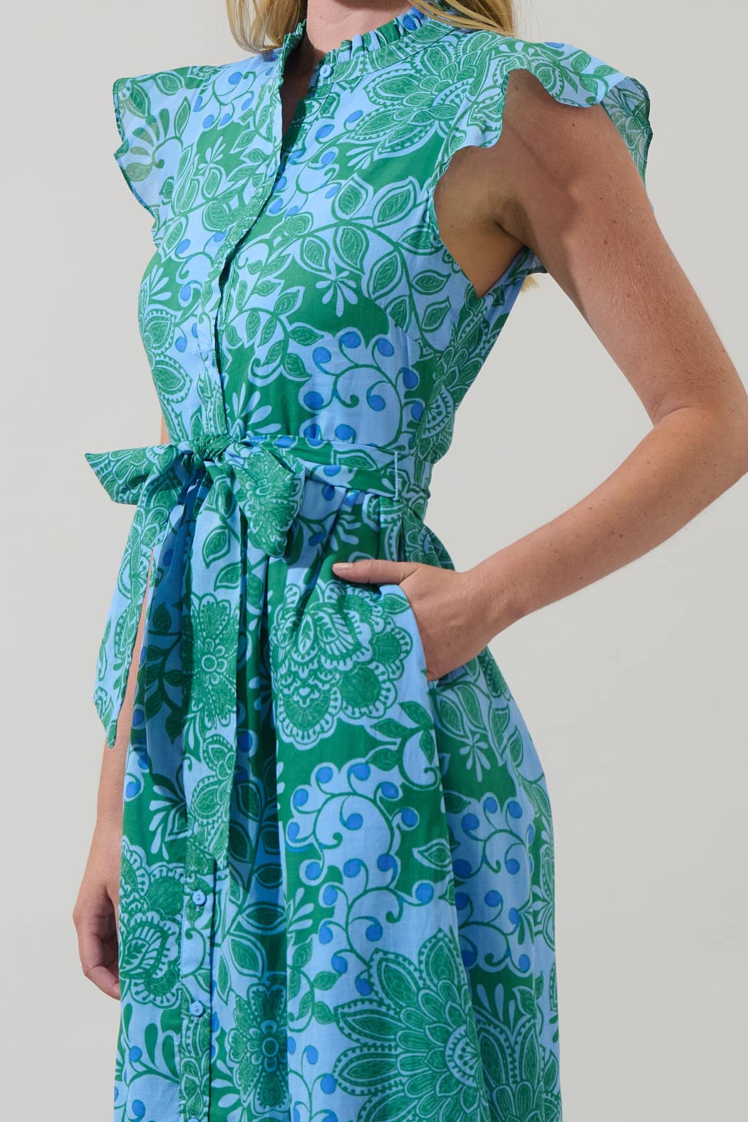 Tressa Floral Riah Button Down Maxi Dress: KELLY-BLUE-MUL / L