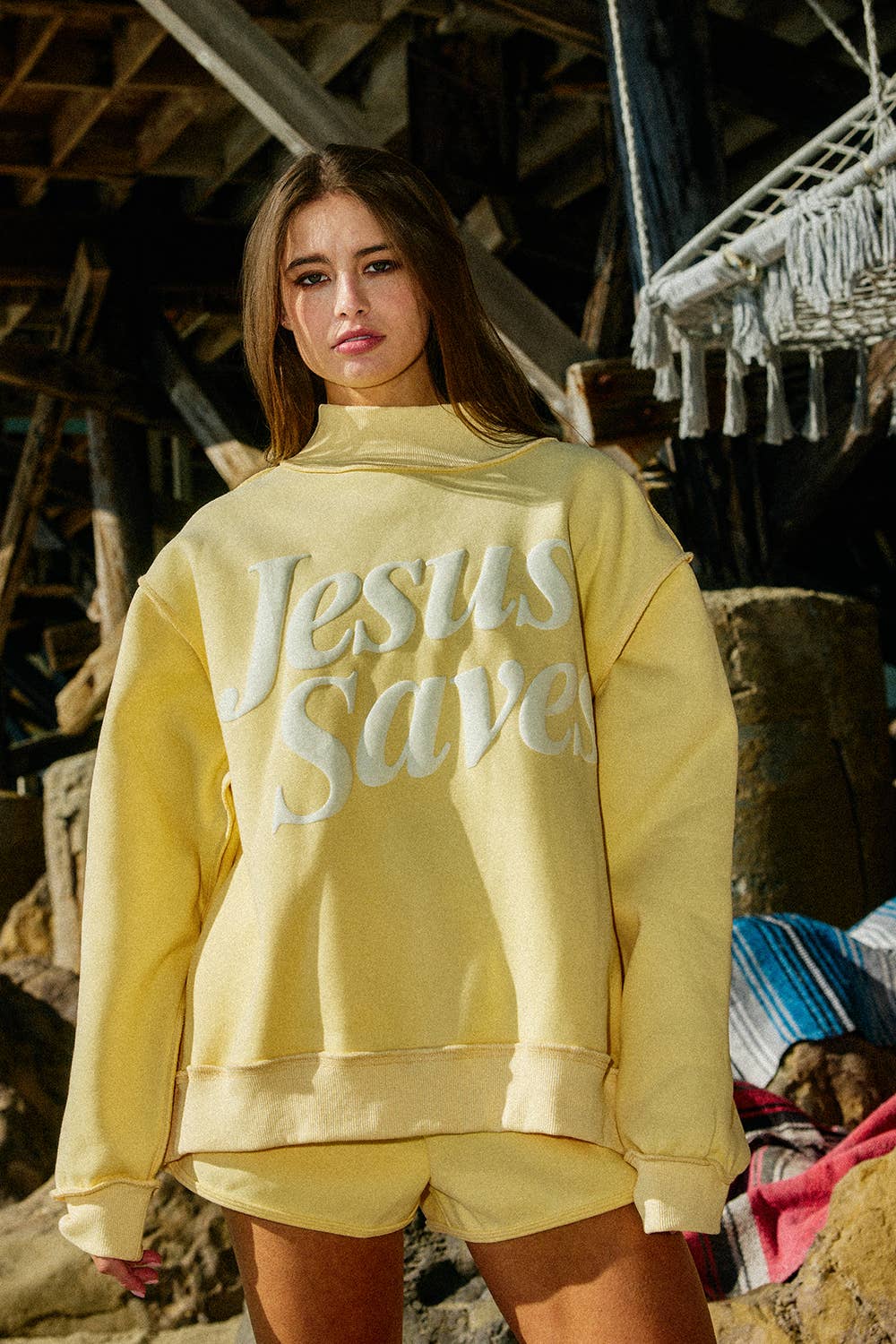 IT2594P-JESUSSAVES 'JESUSSAVES' Print Mock Neck Sweatshirt: Baby Blue / S/M-L/XL (3-3)