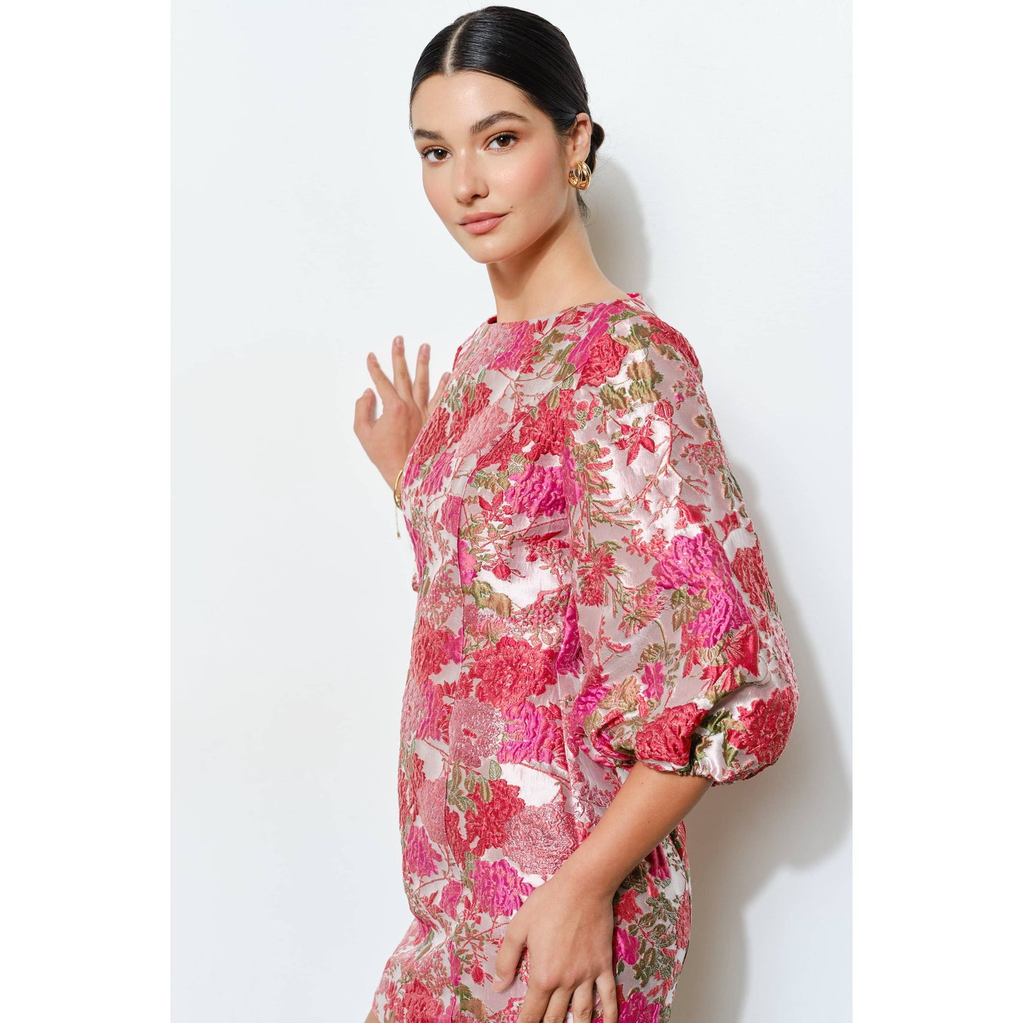 Luxe Metallic Floral Jacquard 3/4 Puff Mini Dress: CORAL / L