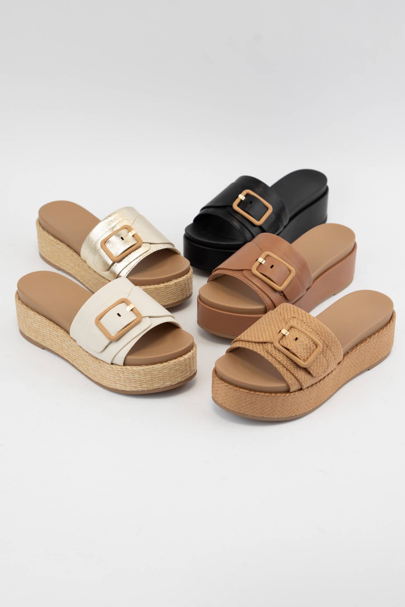 LULAH BUCKLE STRAP DESIGN PLATFORM SLIP-ON SANDALS: GOLD / B16