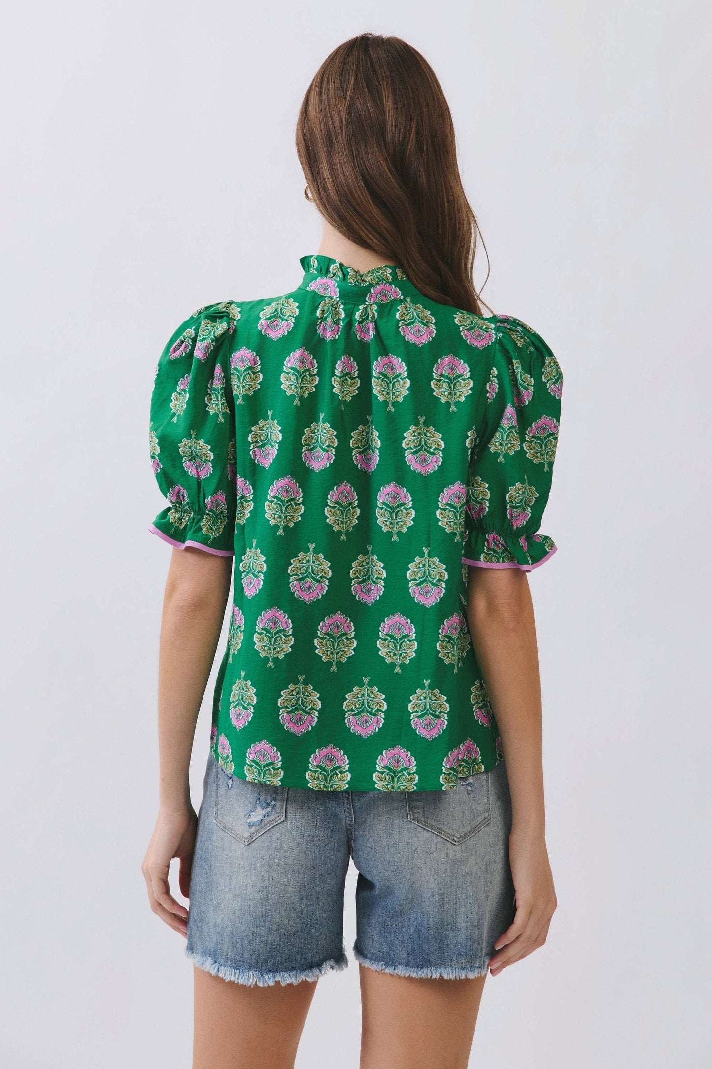 CT9993-Floral Block Print Ruffle Neck Puff Sleeve Top: Green / S