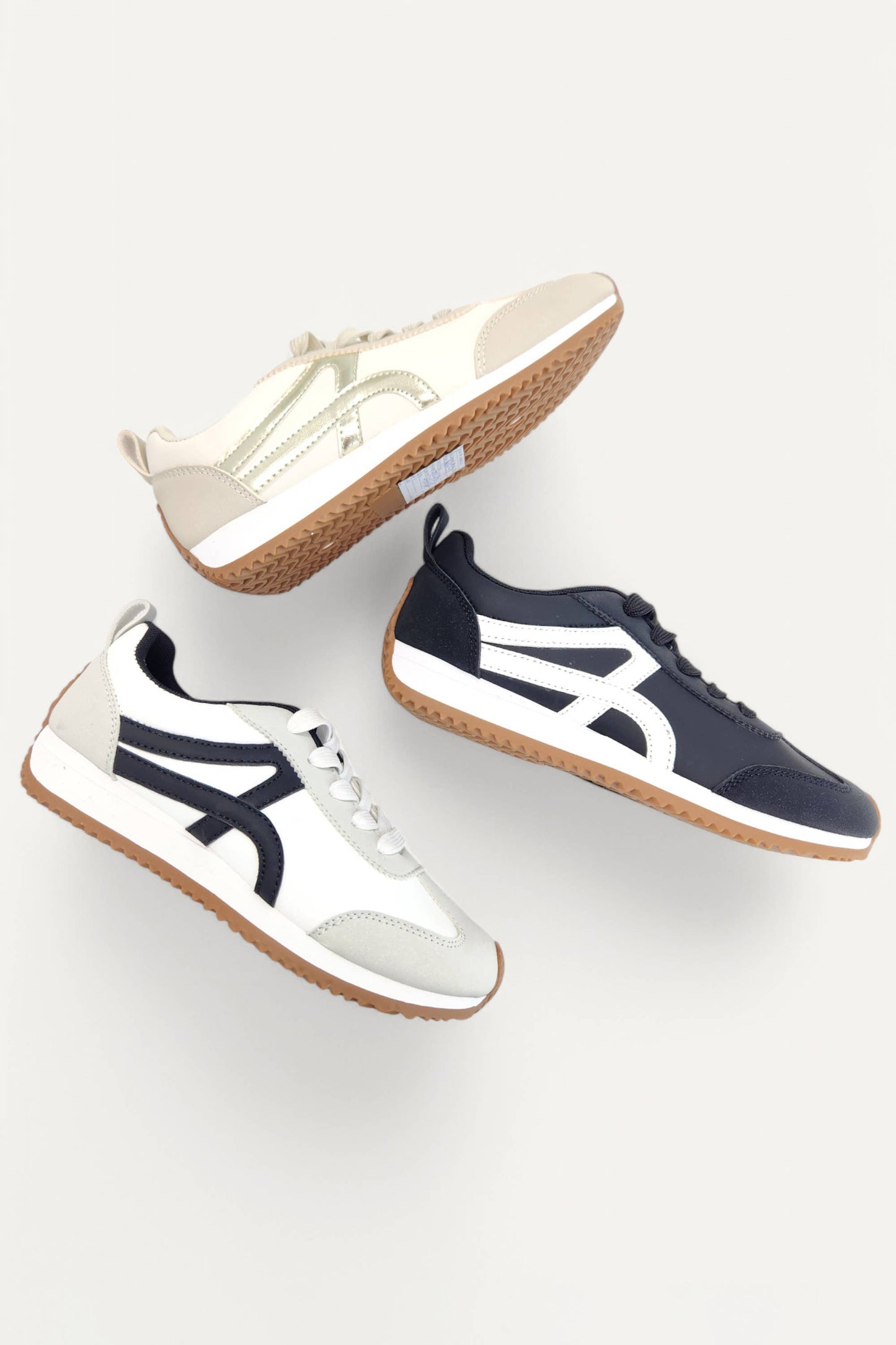 ANKI-1 SWOOSH LINE DESIGN GUM SOLE SNEAKERS: BLACK / B12