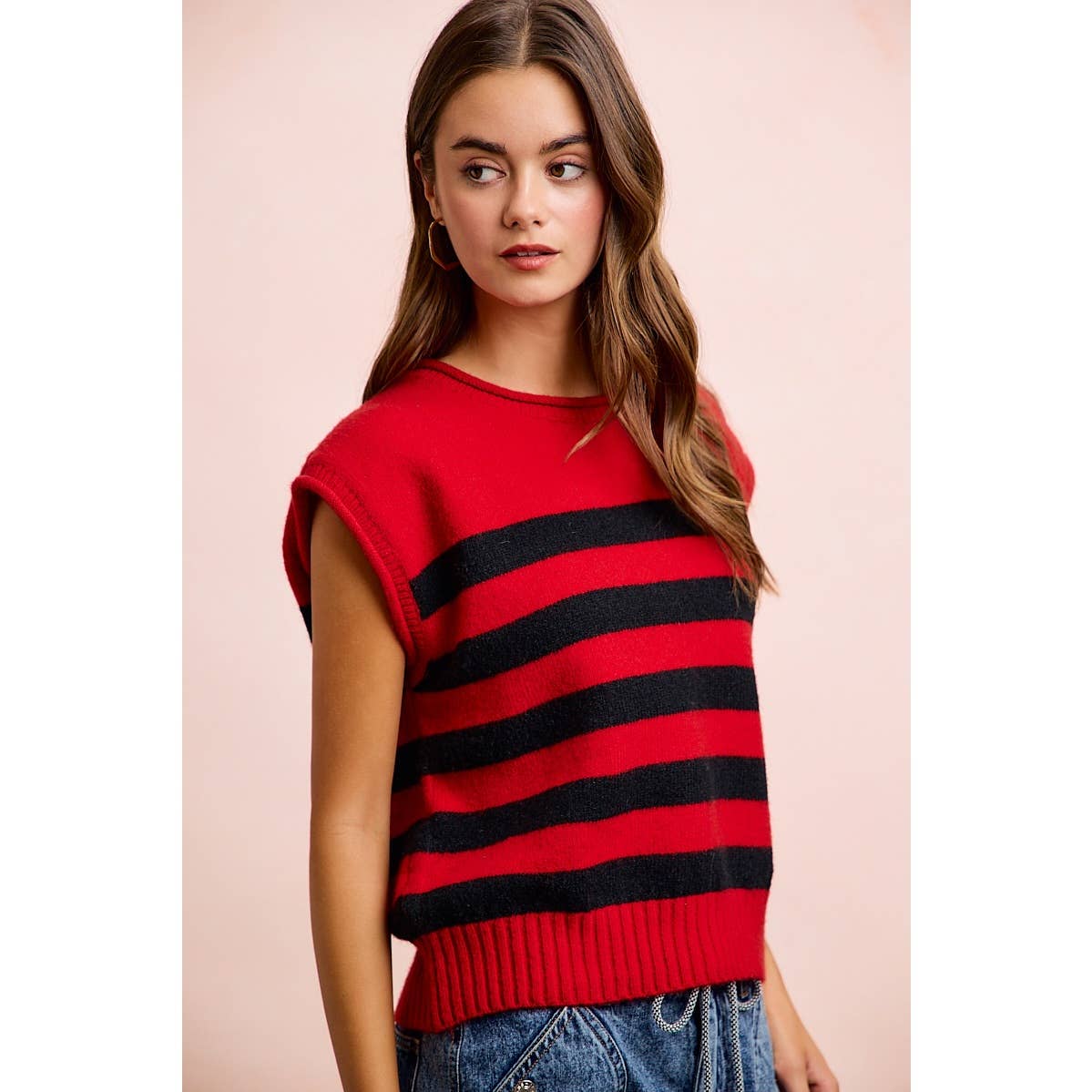 GAMEDAY THEME STRIPED SLEEVELESS KNIT TOP: RED/BLACK / S