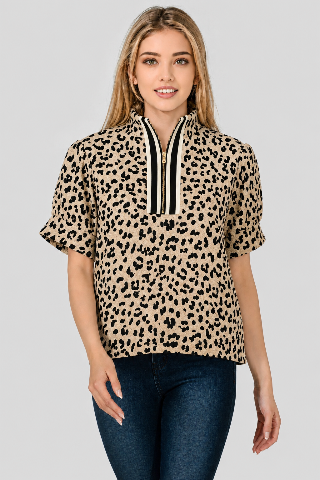 MBT 9929 Mandy Short Sleeve Textured Leopard Zip Top