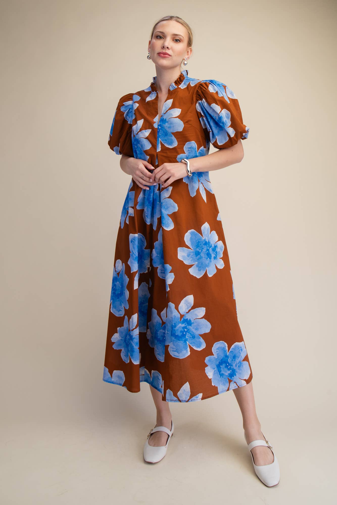 Ruffle V-Neck Puff Sleeve Waist Pleated Midi Dress: Sky / L