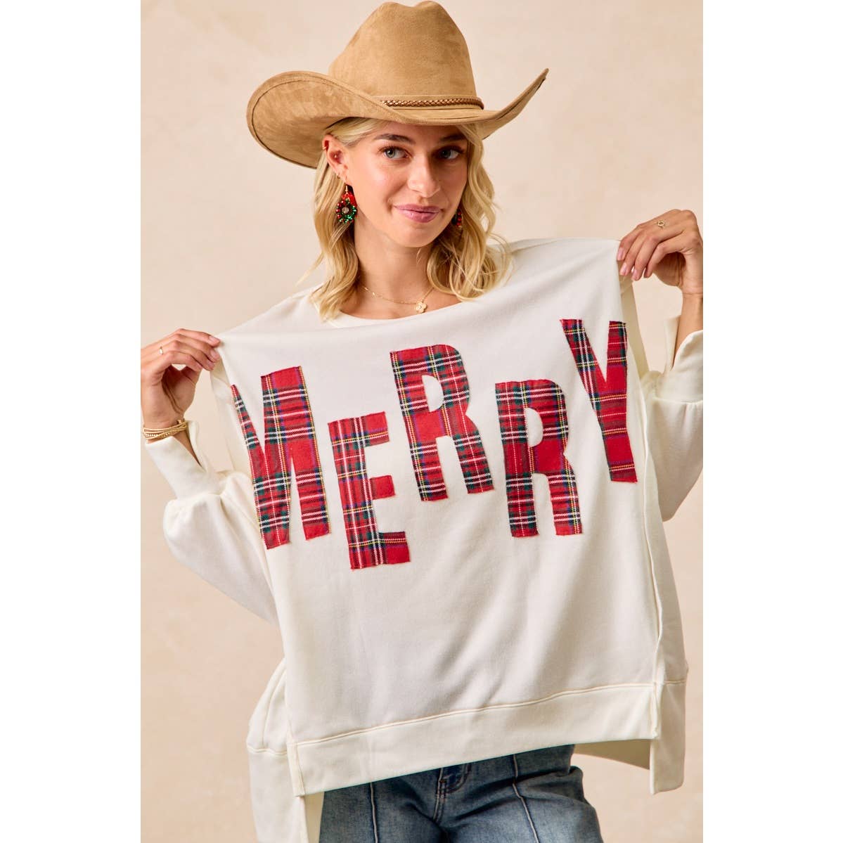 CHRISTMAS PLAID MERRY LETTERING FLEECE SWEATSHIRT: WHITE/RED PLAID / XL