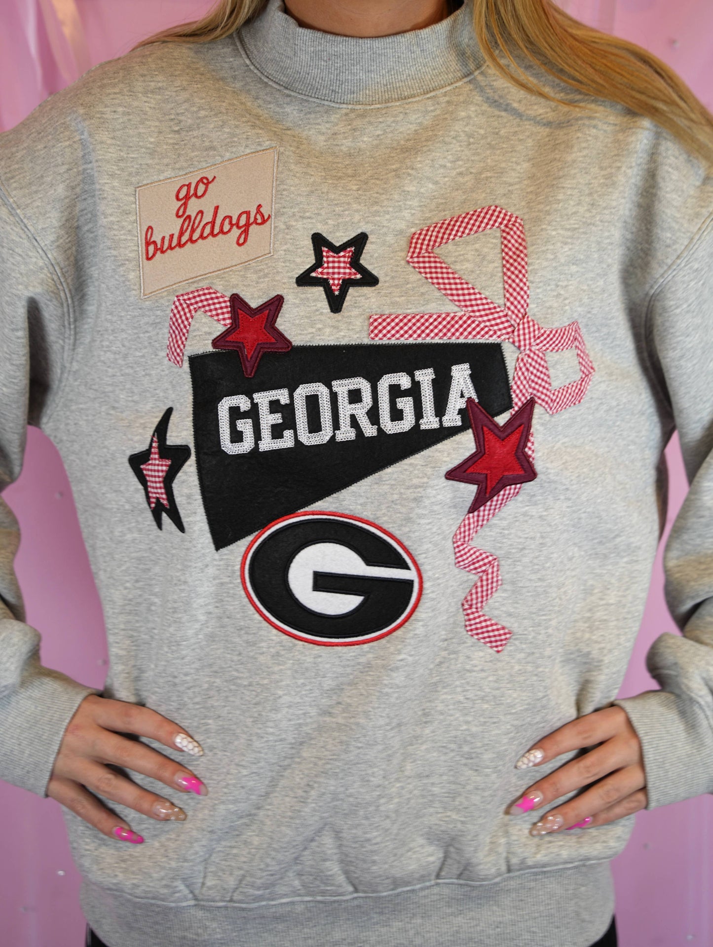 Georgia Appliqué Mockneck: L