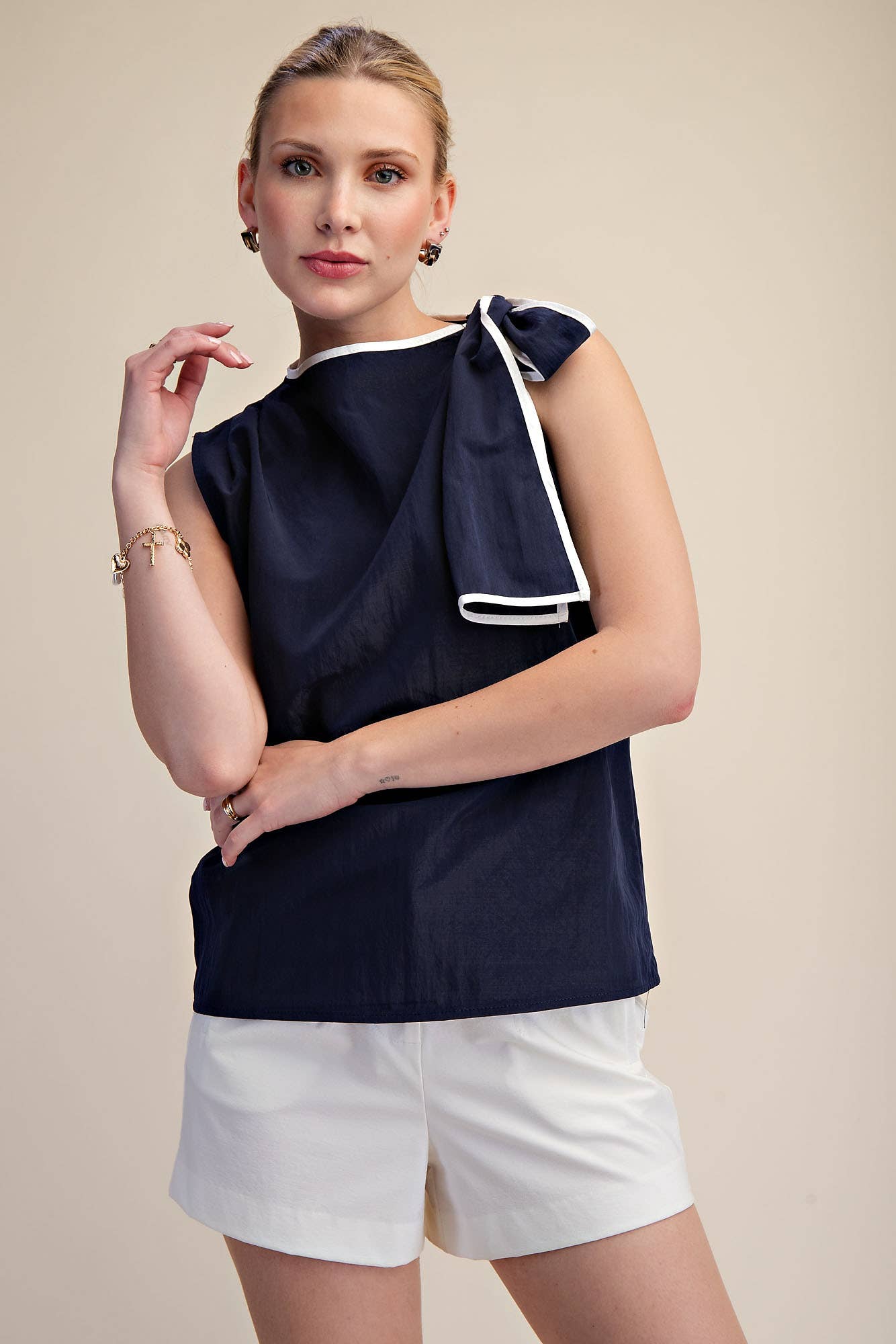 Asymmetric Pleated Shoulder Contrasting Bow Top: White / S