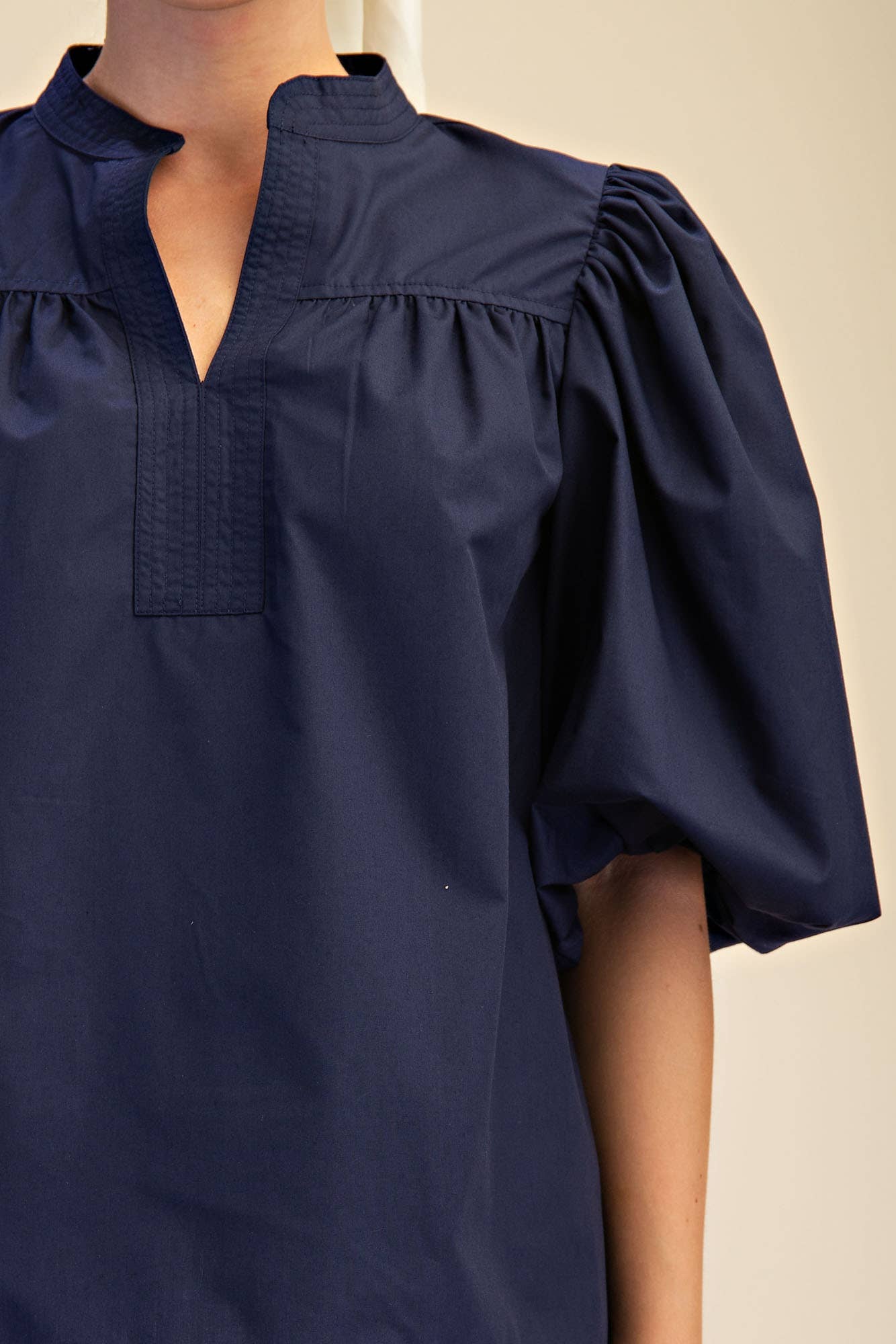China Collar V-Neck Bubble Sleeve Poplin Top: Red / S