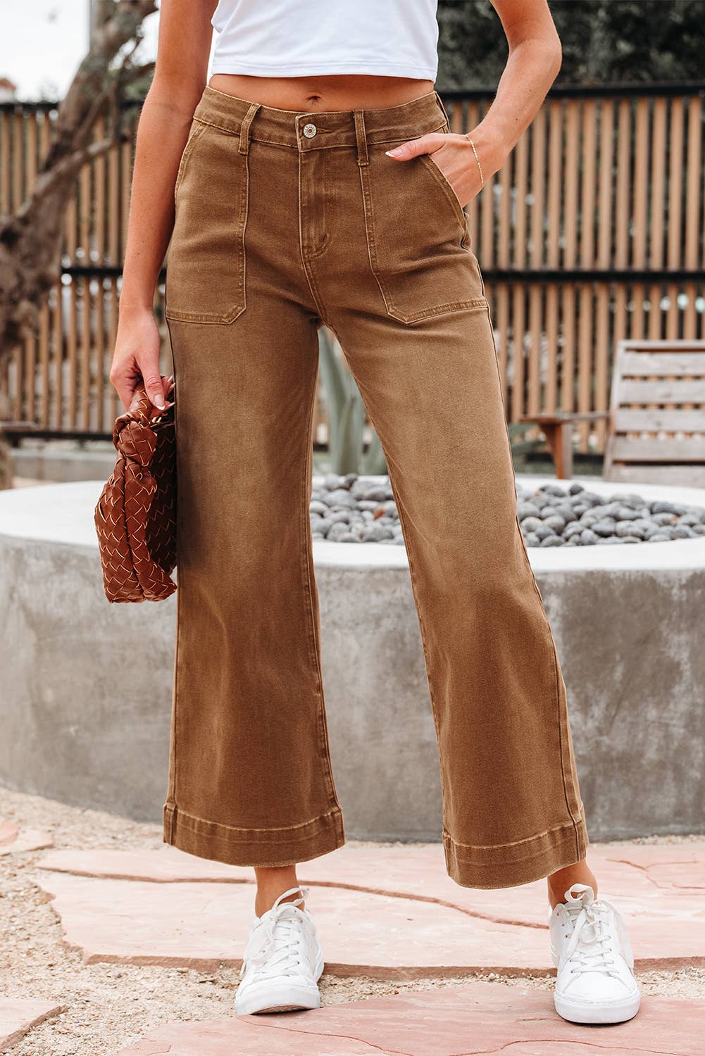Ashleigh Blue Cropped High Rise Wide Leg Jeans: Ashleigh Blue / 72%Cotton+26%Polyester+2%Elastane / 6