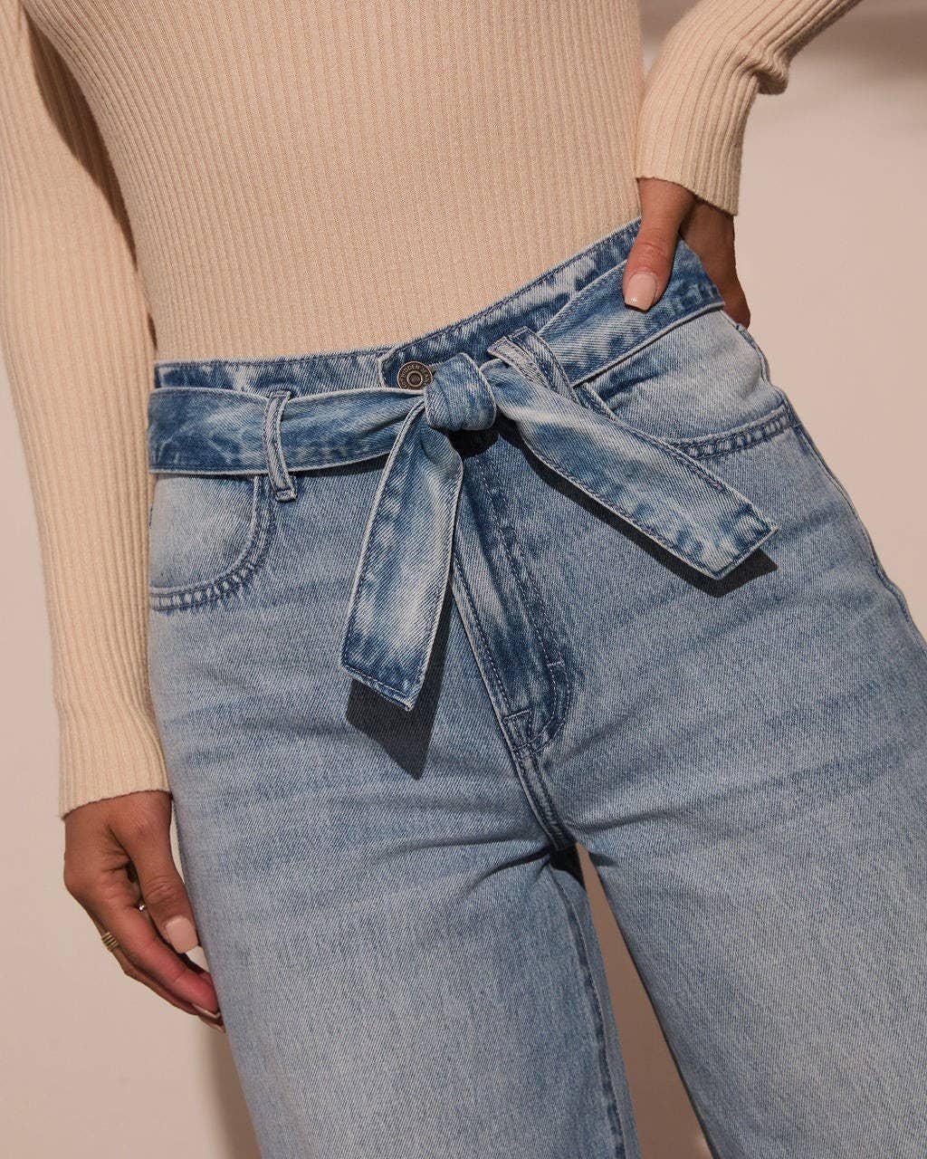 High Waist Tie-Waist Jeans: Denim Blue / L