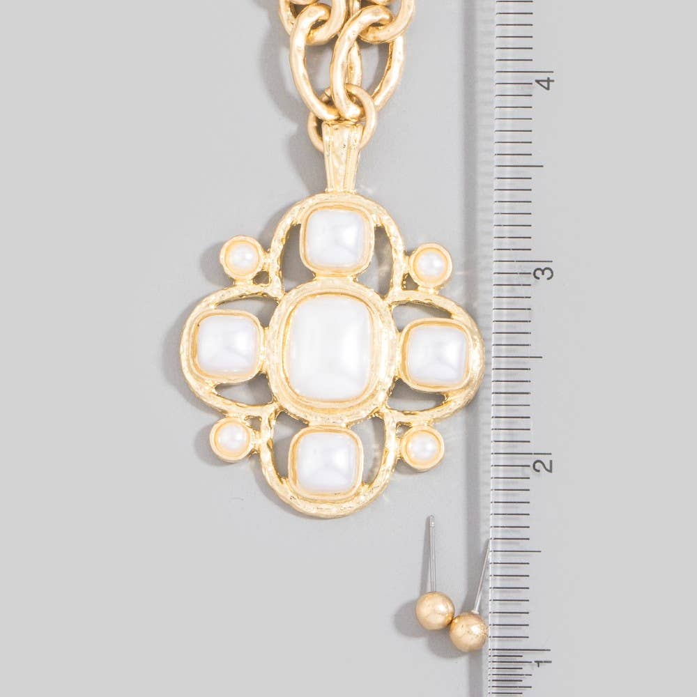 Chain Link Clover Stone Statement Necklace: PL