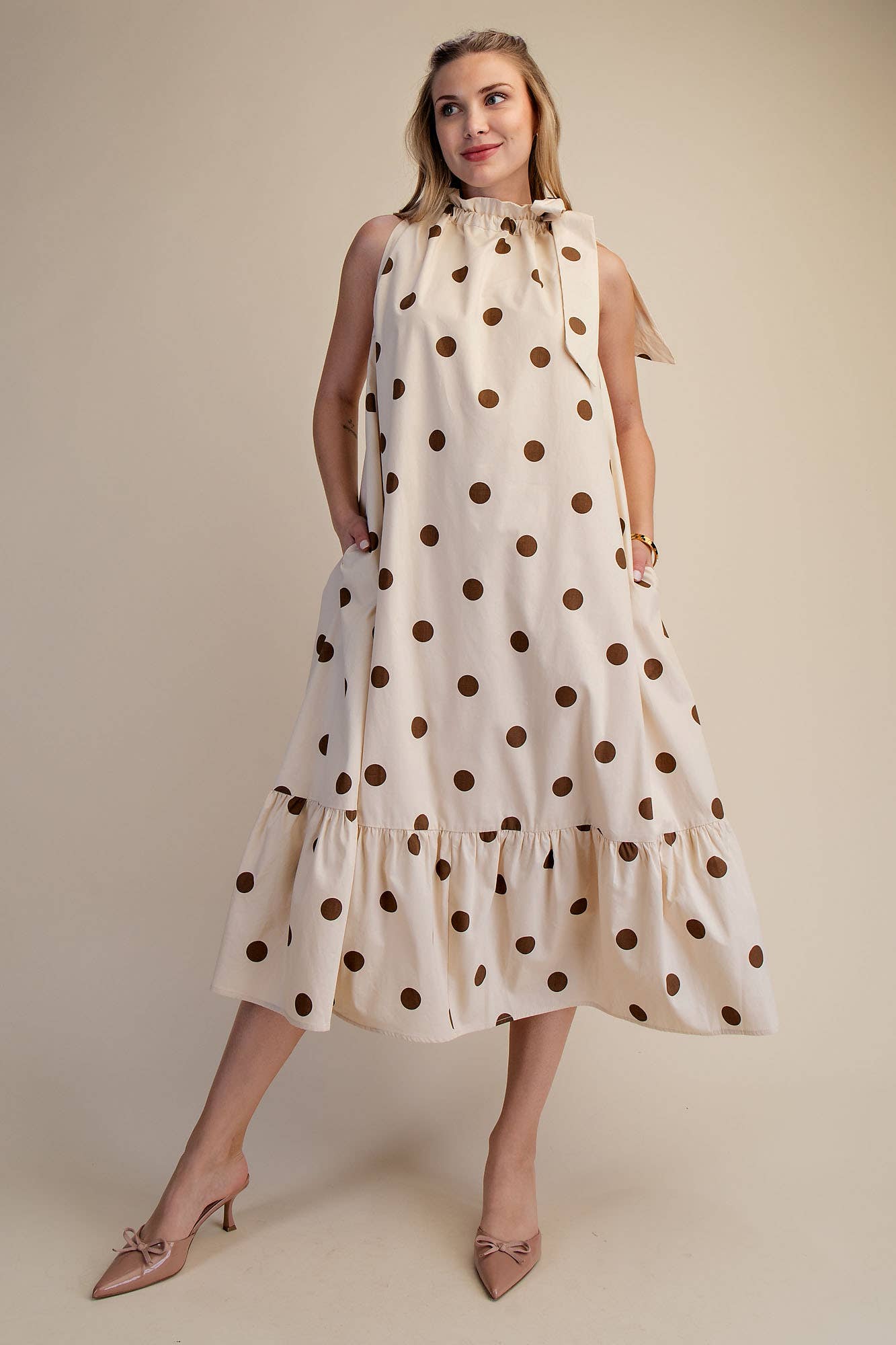 Ruffle Neck Tie Sleeveless Polka Dot Midi Dress: Blue / M